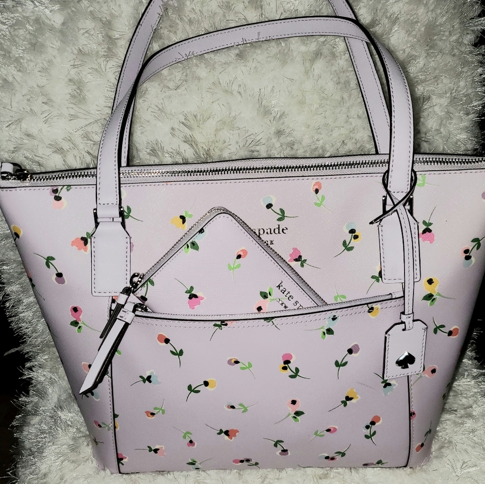 🚫🚫SOLD❌❌Kate Spade tote w/wallet - Picture 13 of 16